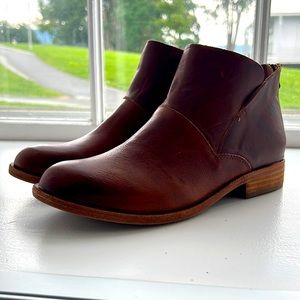 New in box Kork-Ease Ryder ankle boot.